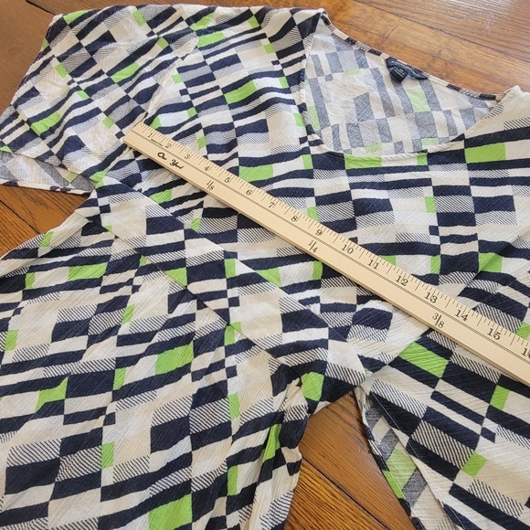 Banana Republic Blouse Geometric Print V‎ Neck Top Kimono Sleeve Women's Size XS - Picture 5 of 8